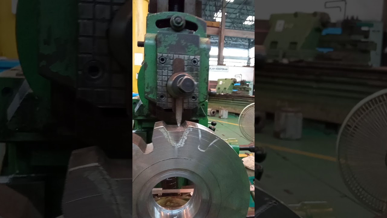 membuat roda gigi di mesin skrap