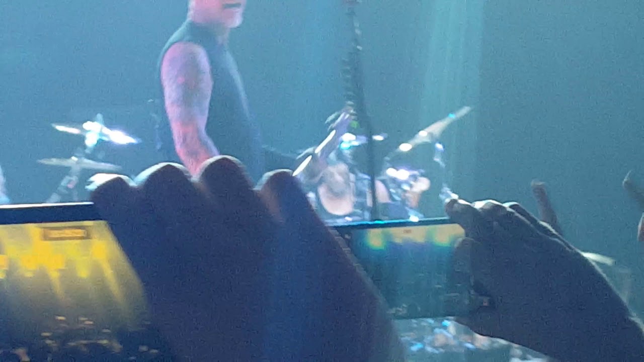 Metallica - One (live in Glasgow 2017)