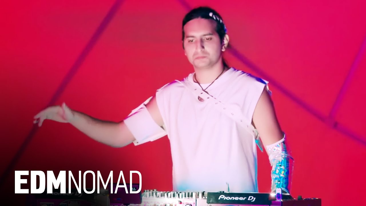 Zafrir Mix with Live Instruments | EDMNOMAD Mix