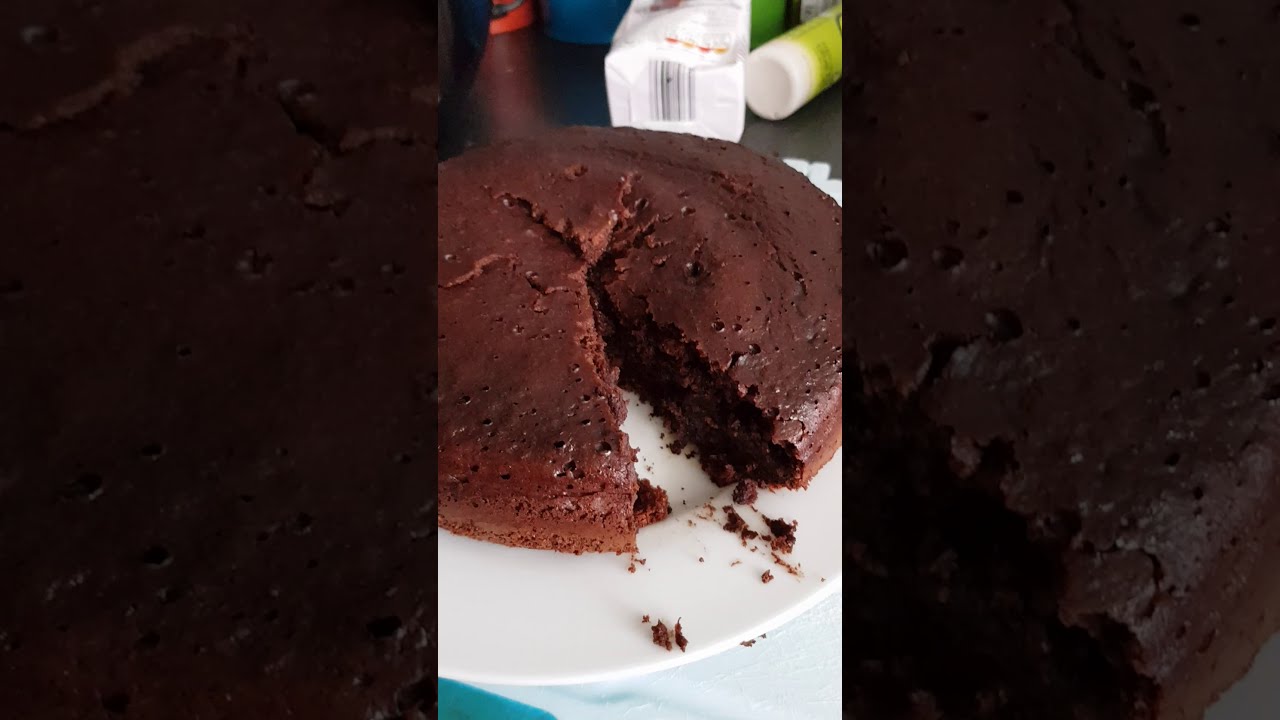 2 ingredient chocolate cake in the Clever Chef!