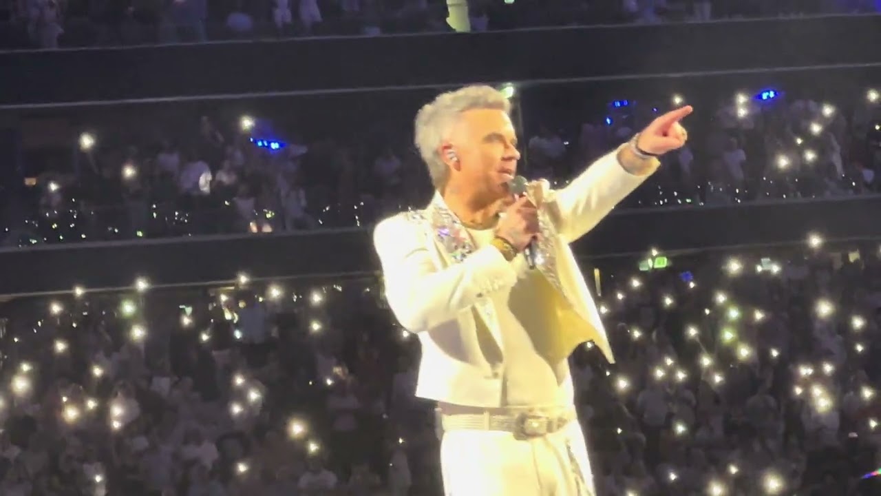 Robbie Williams- Britpop Tour, 10 August ‘25, Deutsche Bank Park, Frankfurt, Finale - Feel, Angels 