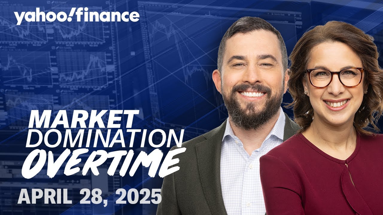 US stocks closed mixed, navigating volatile markets, signs of an economic slowdown.