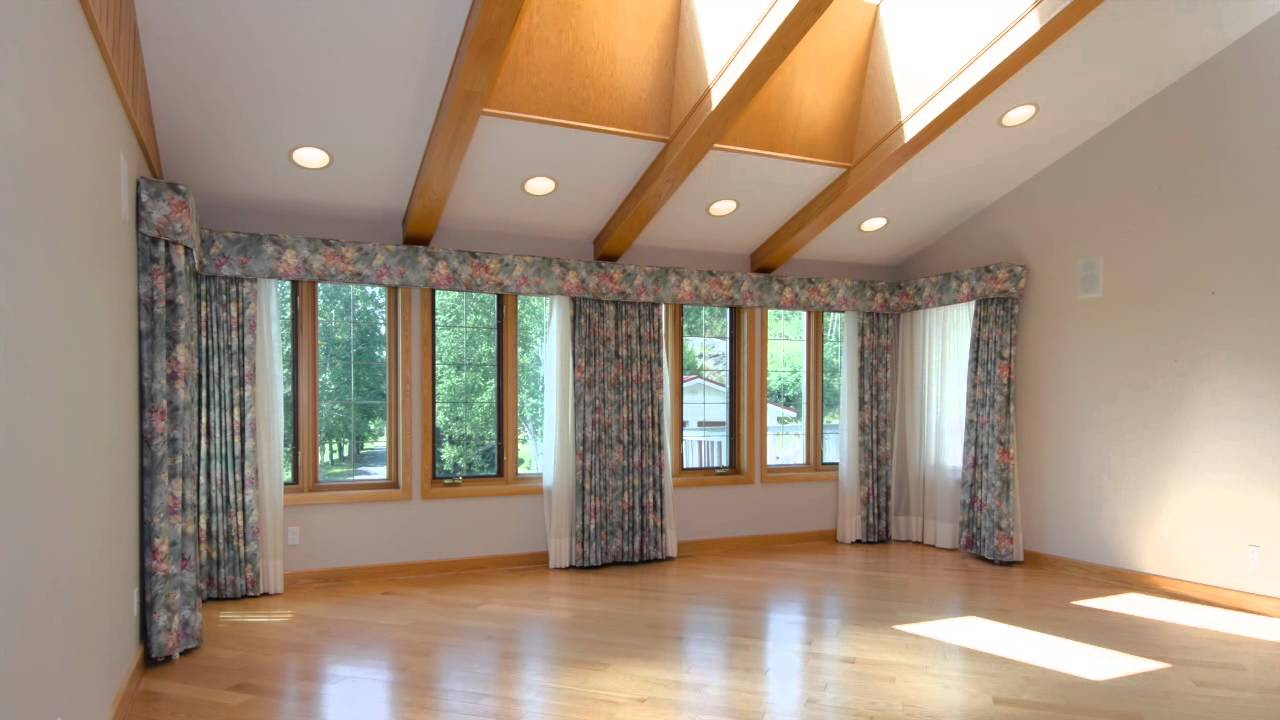 Gordon's Estate Services presents 4272 Long Lake Road For Sale