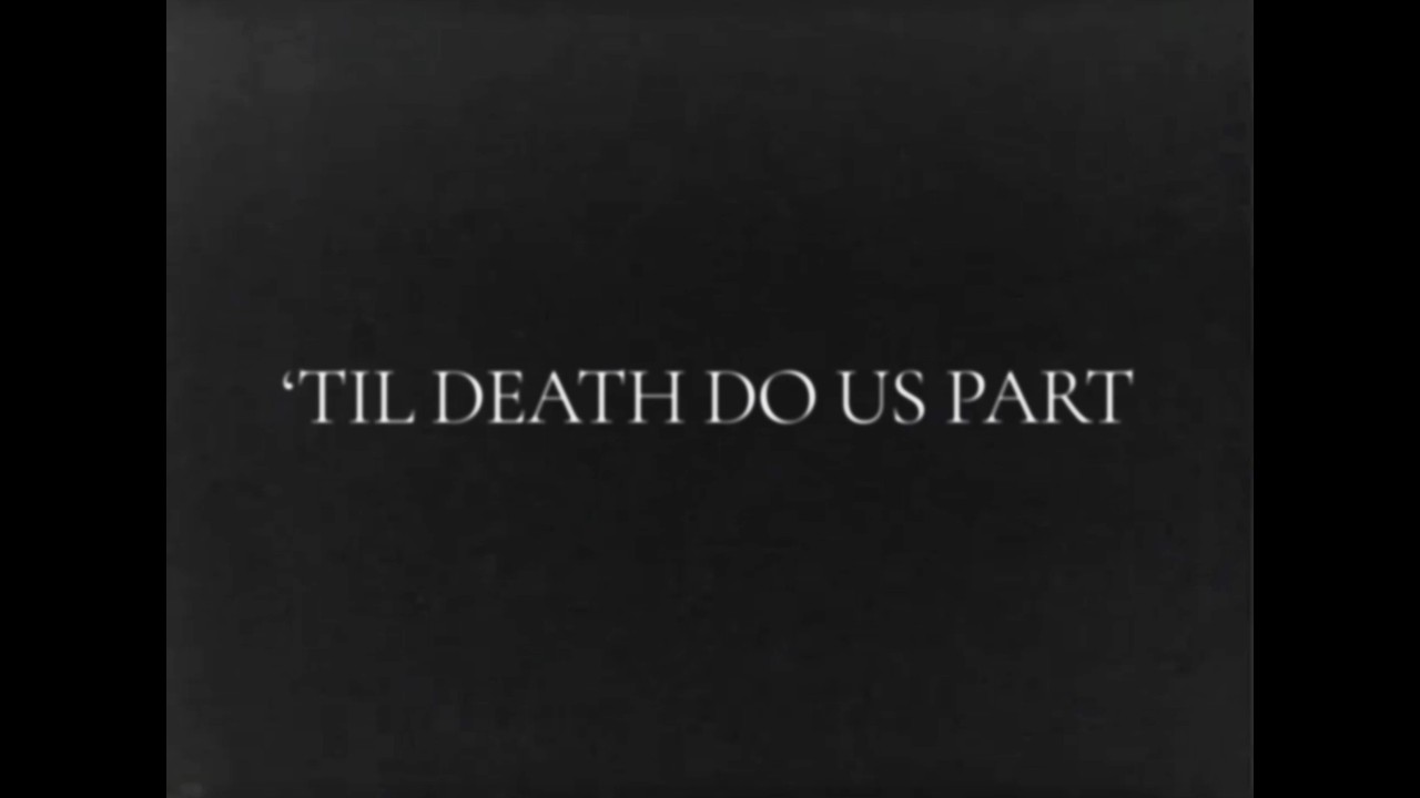 Nessa Barrett - Moulin Rouge (Official Lyric Video)
