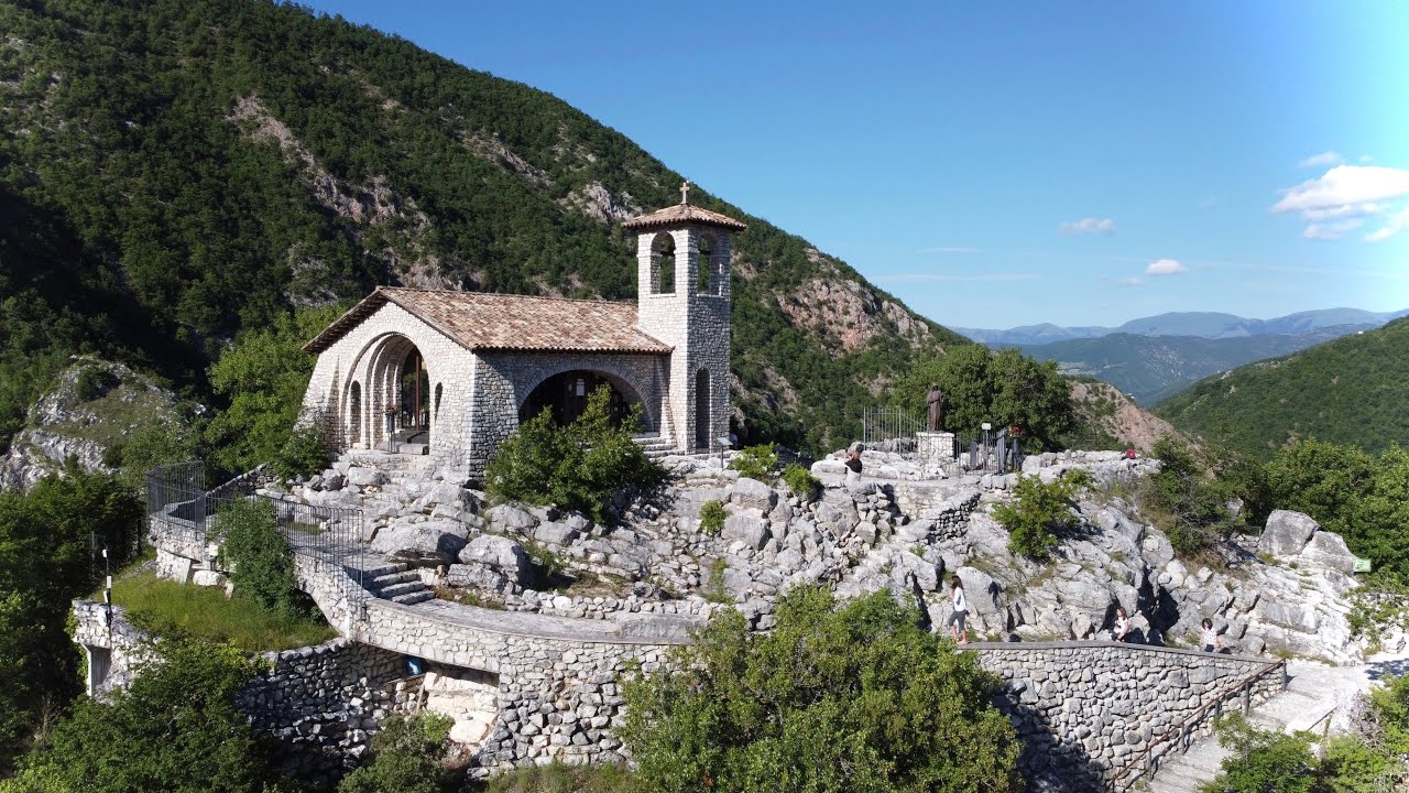 Roccaporena di CASCIA - Paese Natale di Santa Rita Dji Mavic Mini