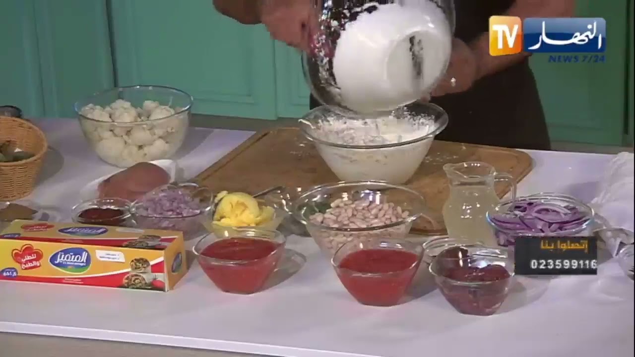 طيب معانا: حســاء الشوفلورالفاصولياء البيضاء بكبد الدجاج ..  رولي ناجح