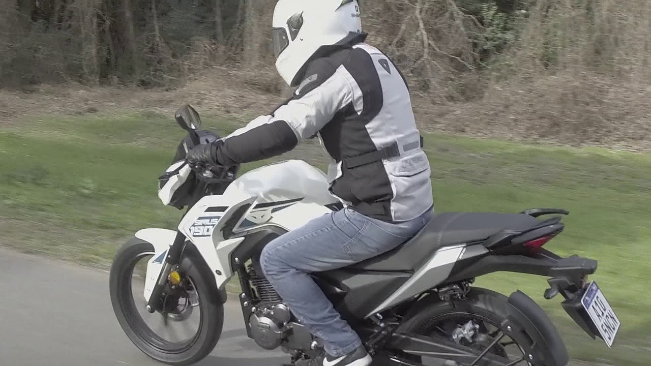 TEST DRIVE MOTOMEL SIRIUS 190
