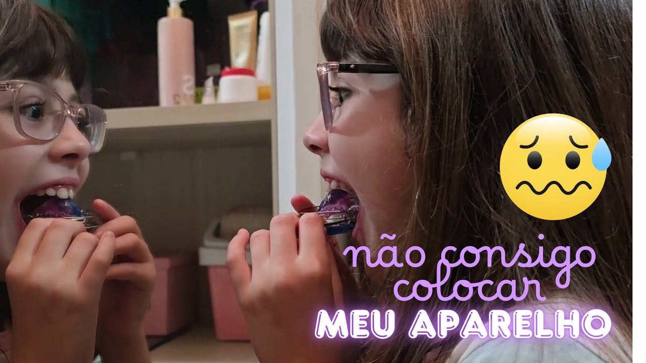 Colocar o aparelho não é fácil… mas a Isis tenta todos os dias