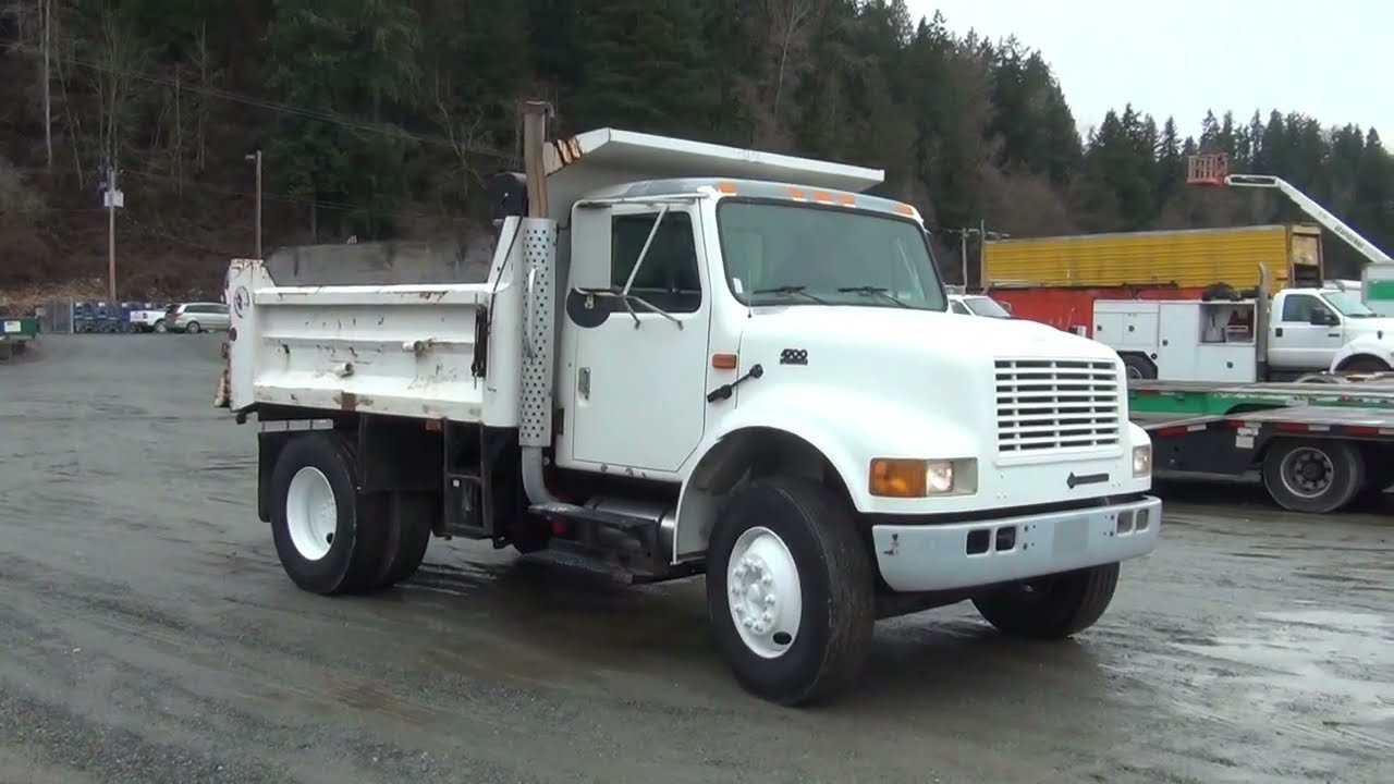 2002 INTERNATIONAL 4700 DUMP 409317