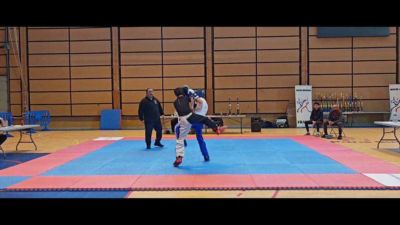 Mohamed Dehimi Pôle Boxe 77 Coupe de France light contact Amirkhan Zakriev 56kg finale