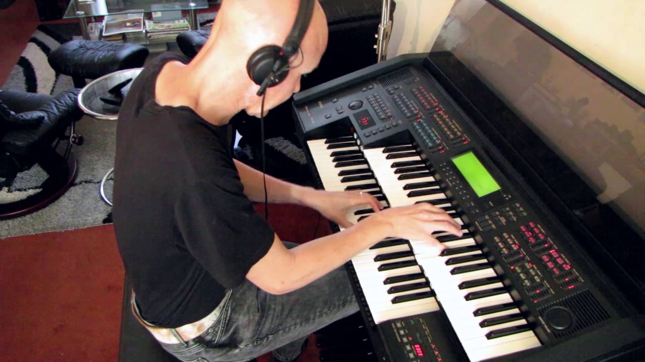 Yamaha EL-900m - In a Persian Market - Performed by John van Kleef