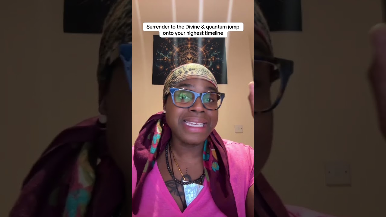 This love story connects you both divinely #unconditionallove #chosen #tarot #quantumjumping 