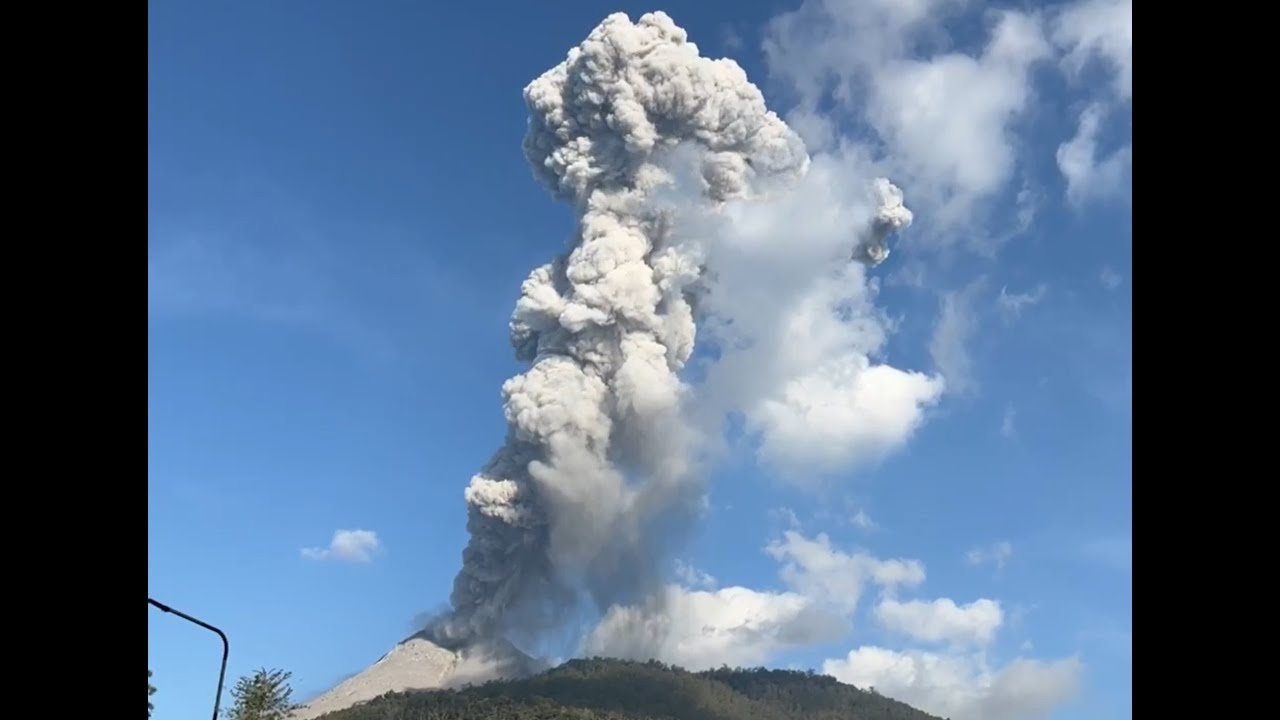 Lewotobi Laki-Laki Eruption - 21 June 2024