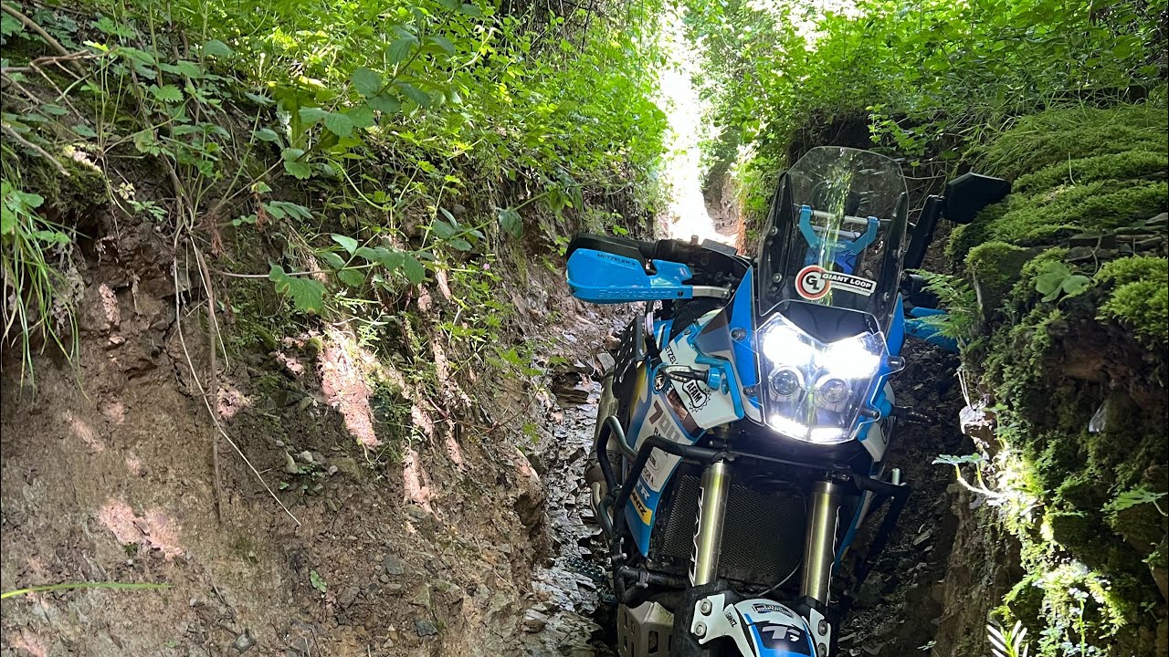 Adv bike killer lane - my thoughts on Yamaha Tenere 700 & KTM 950 Adventure