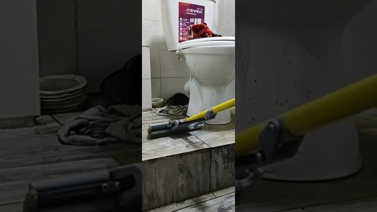 Забилась канализация в подвальном помещении. Крысы затащили тряпку, пришлось её доставать.