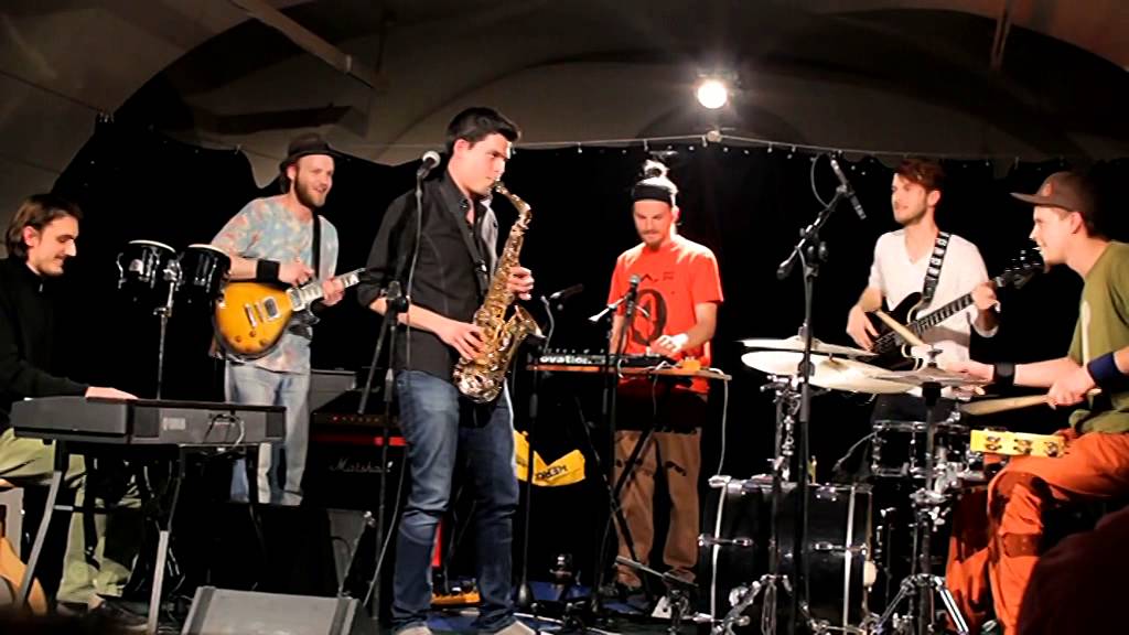 Carpet Cabinet - Pick up the Pieces (Live in Brno, 29.3.2014)