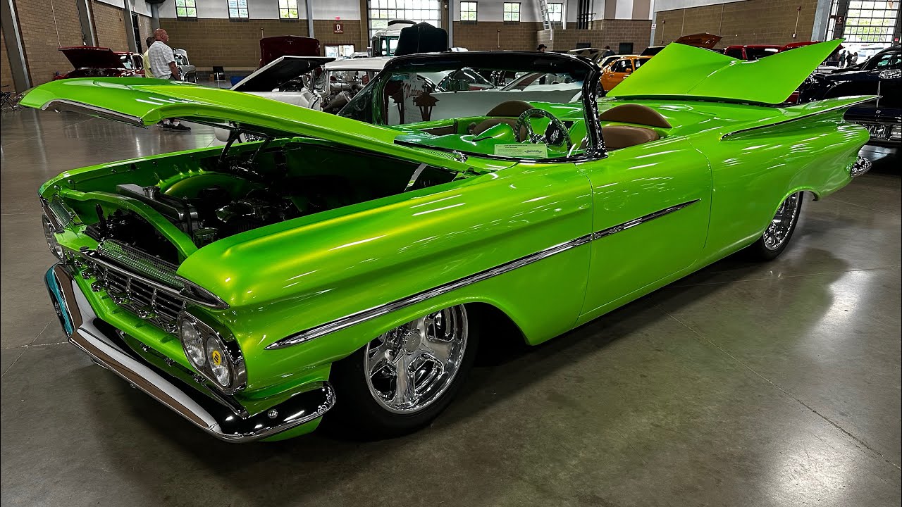 This paint job is INSANE 🤯 1959 Chevy Biscayne #kandypaint #goodguyscarshow #candypaint