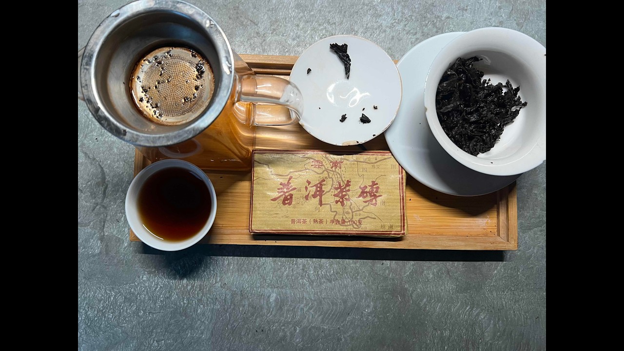 2017 Hechangxuan Small Brick Shu Pu-erh 🍵 Surprisingly Good Tea but not long lasting.