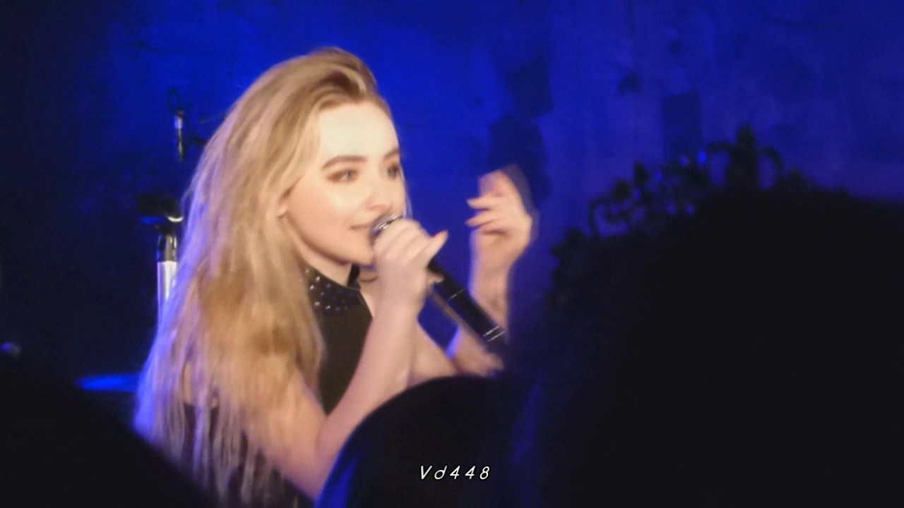 Sabrina Carpenter - Thumbs (Live In Cologne)