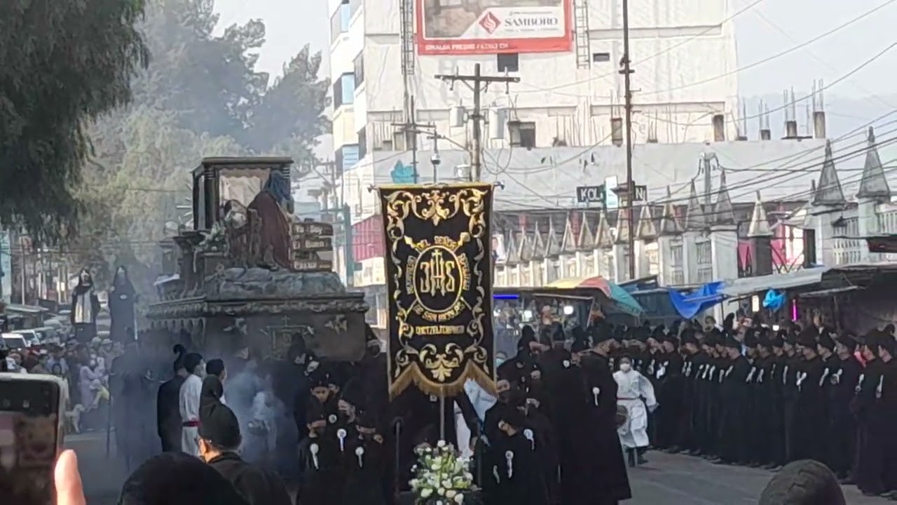 Señor Sepultado,  Parroquia de San Nicolas, Quetzaltenango.