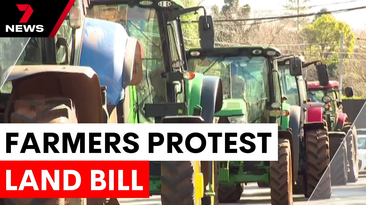 Farmers rally against land acquisition bill | 7NEWS