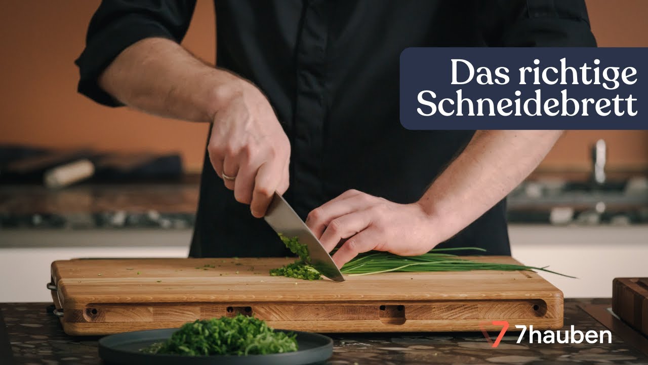 Ist ein Schneidebrett aus Holz oder aus Kunststoff besser? | Messerkurs mit Torsten Kluske | 7hauben