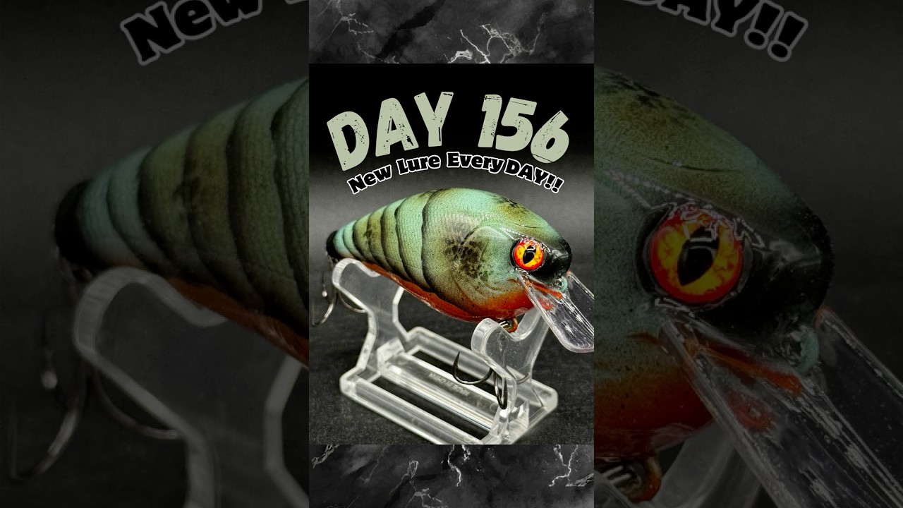 Day 156 - Airbrushing Custom Craw Crankbaits  - DIY Lure Painting #baitmaking #handmadelure #fishing