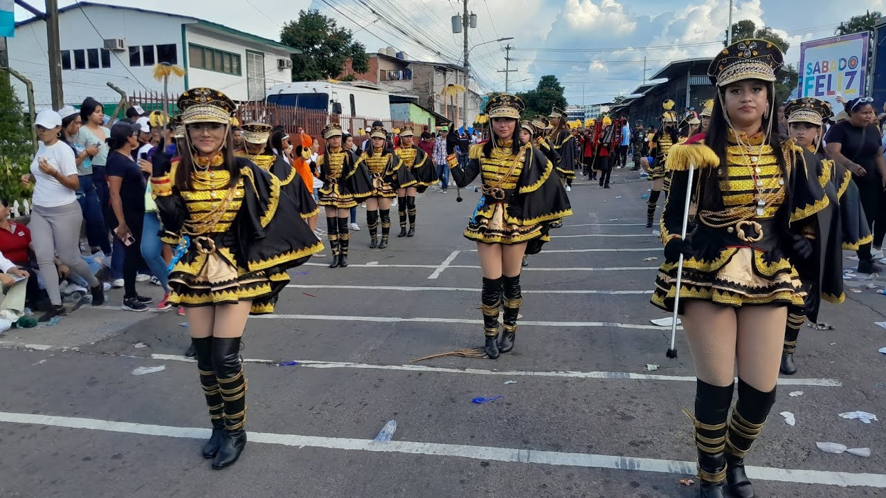 palillonas Instituto Vuelo de Águila 🦅🥰👏 Desfiles Patrios 2024 #palillonas #cachiporristas #latam