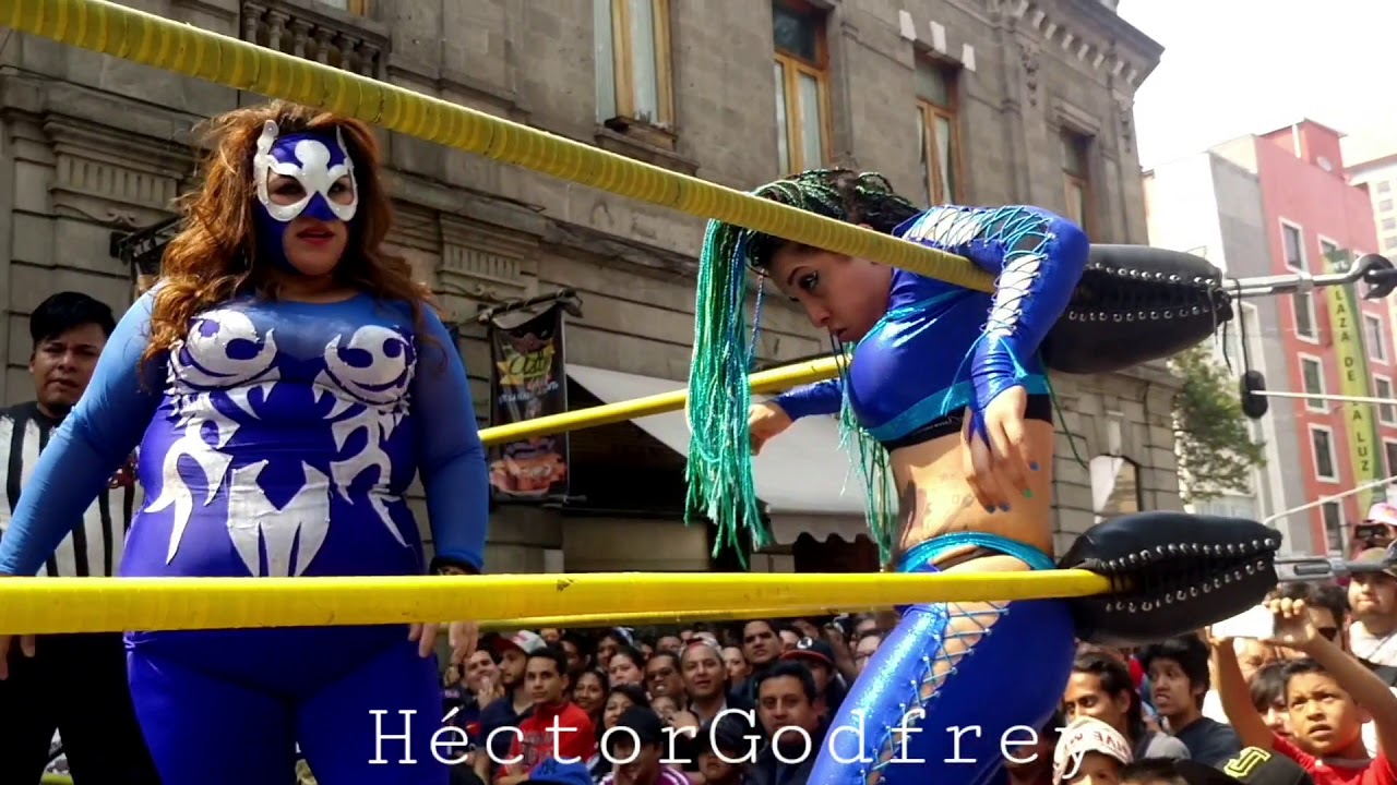 DIOSA QUETZAL LUCHA CONTRA  MUÑECA DE PLATA