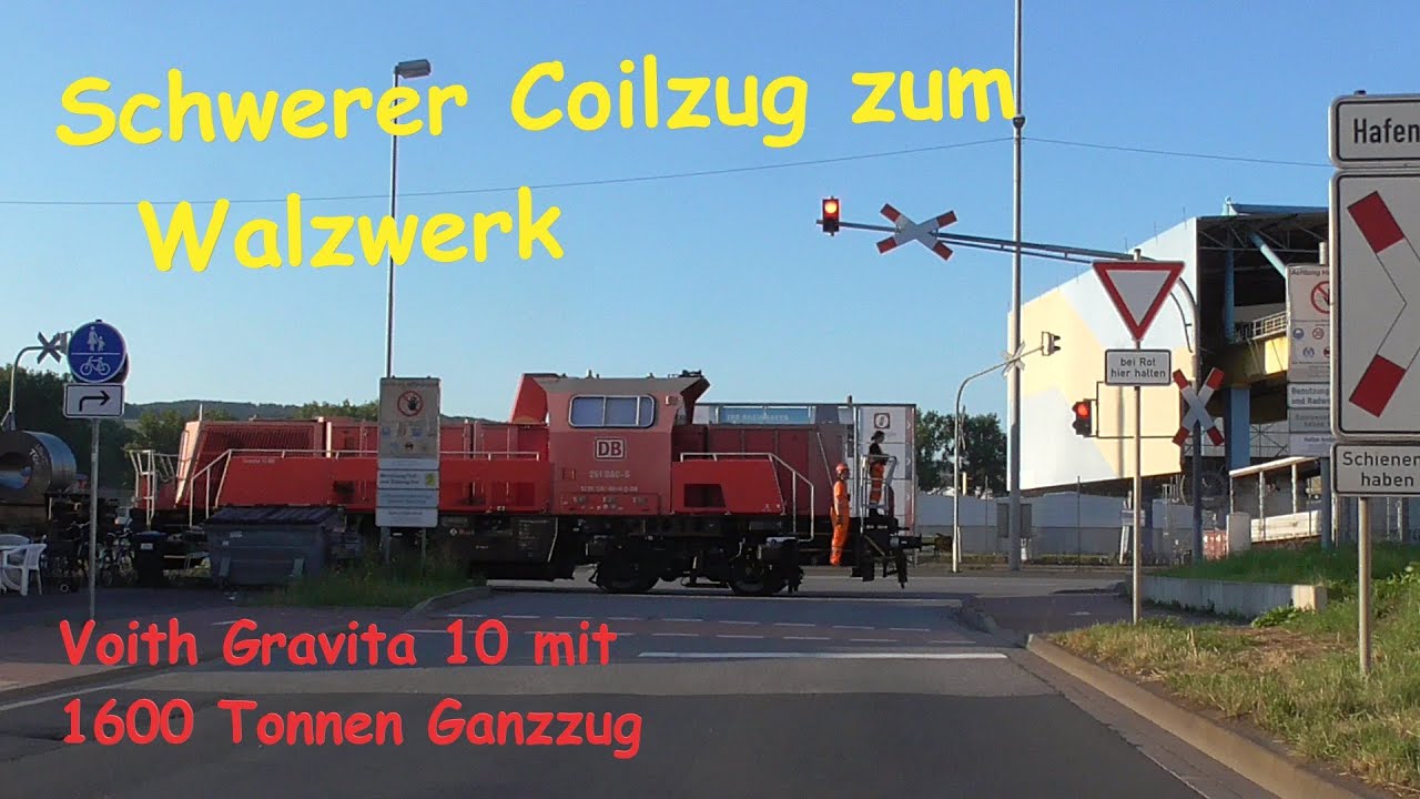 1600 Tonnen Stahl durch Andernach -  Voith Gravita 10 BB auf Hafenbahn | Güterzug Bahnübergang BÜ DB