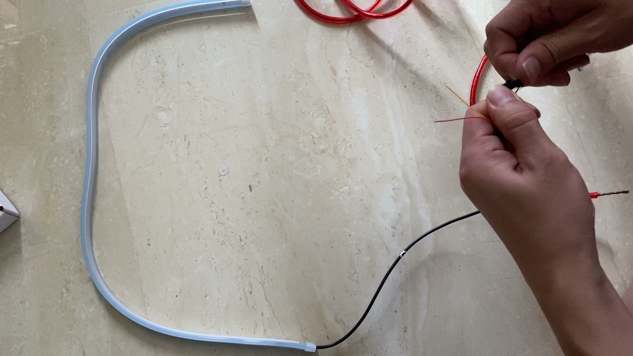 led mí audi 2 chế độ chạy đuổi dùng cho xe máy hoặc ô tô