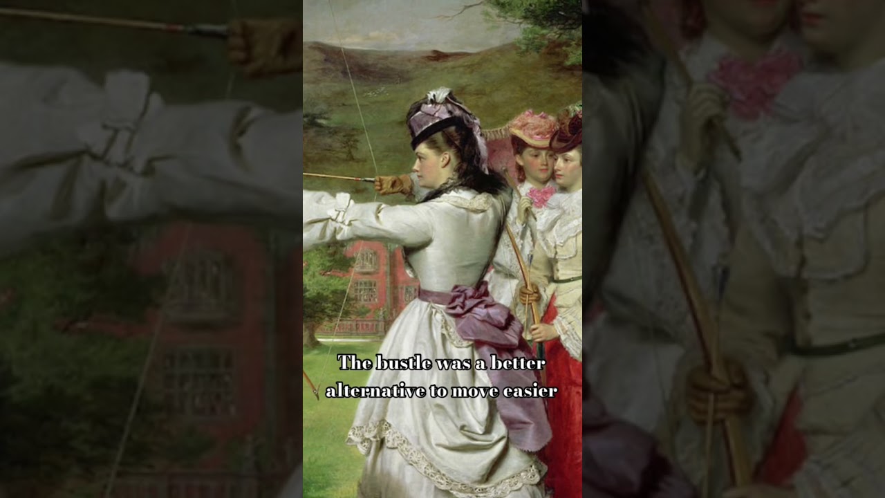 The 1870s famous bustle. #thebustle #fashionblogger