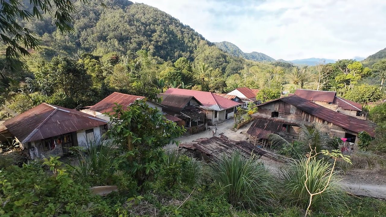 Desa Sanggaran 1‼️kehidupan yang ramai di lembah sunyi yang tersembunyi