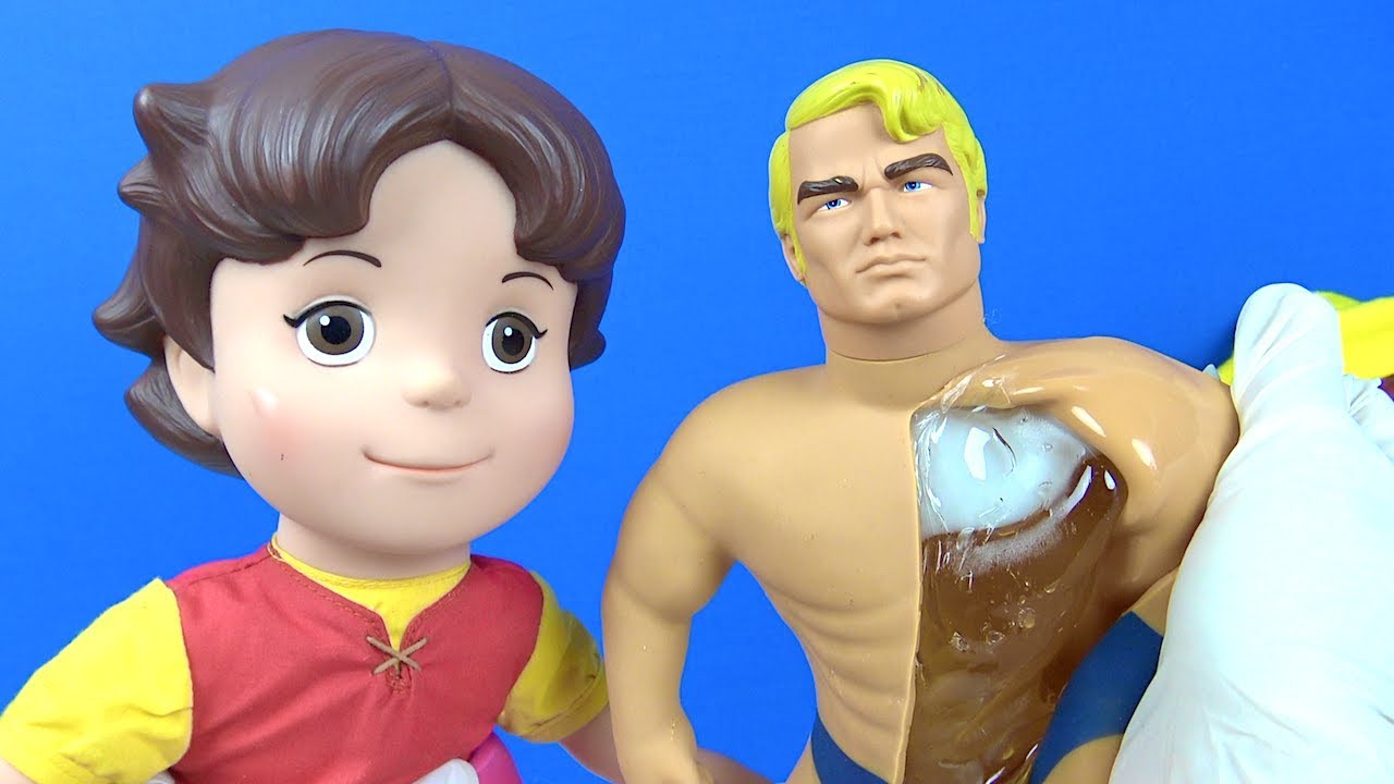 Stretch Armstrong içinde ne var deneyi yapıyoruz Heidi deney yapıp peluş Peter et bebek oluyor