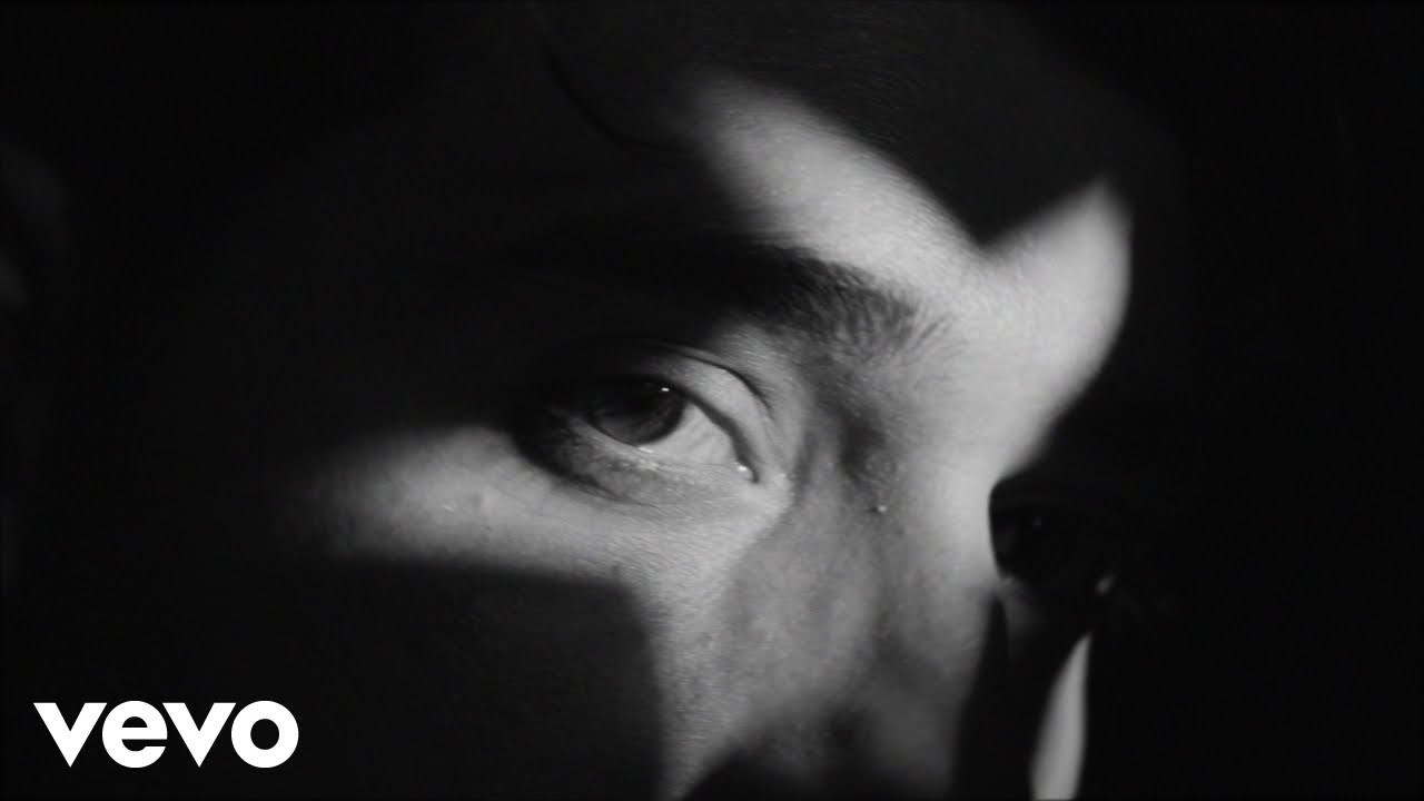 Sam Williams - COUNTRYSTAR (Official Music Video)