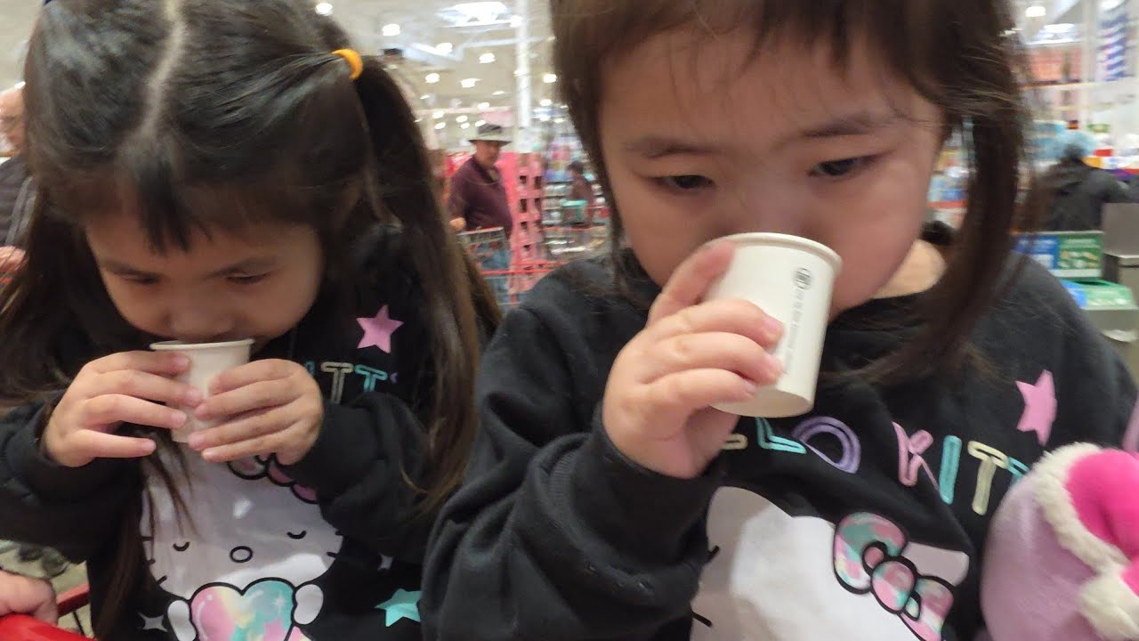 Peb shopping hauv Costco 