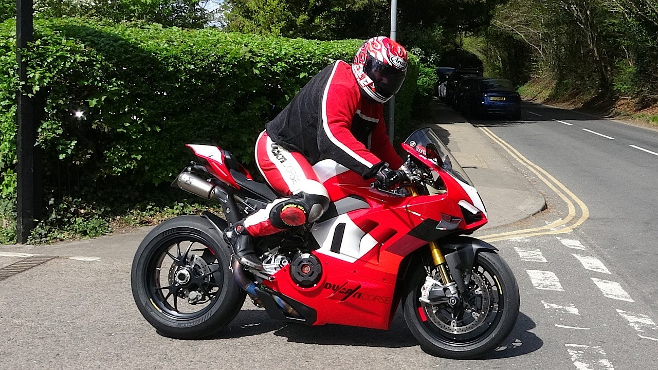 SUPERBIKES SOUNDS & ACCELERATION 2026.DUCATI Panigale V4R,BMW S1000RR