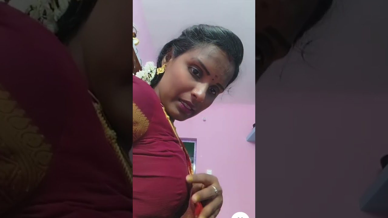 Desi slim girl in saree hotty pose