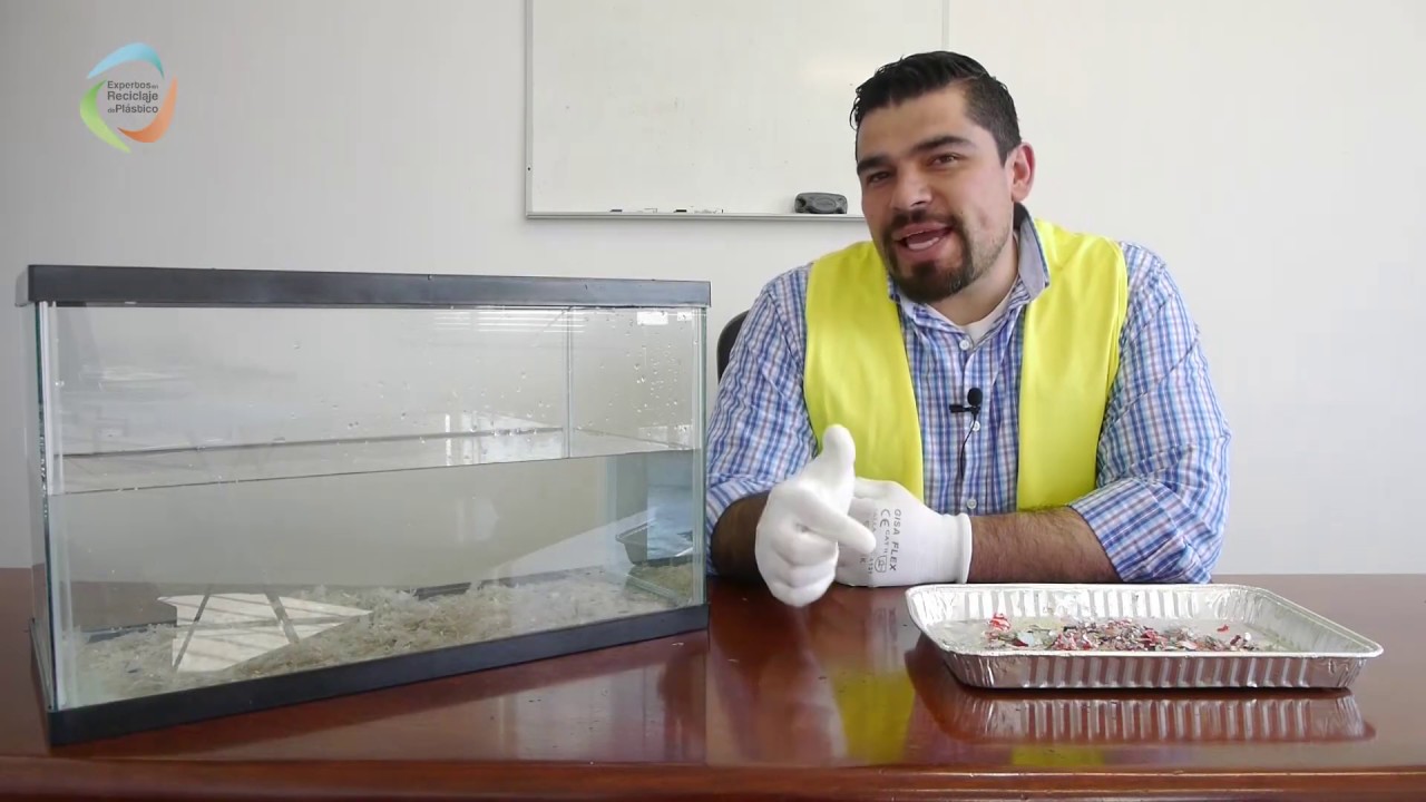 SEPARACIÓN DE TAPA Y ETIQUETA DE LAS BOTELLAS DE PET