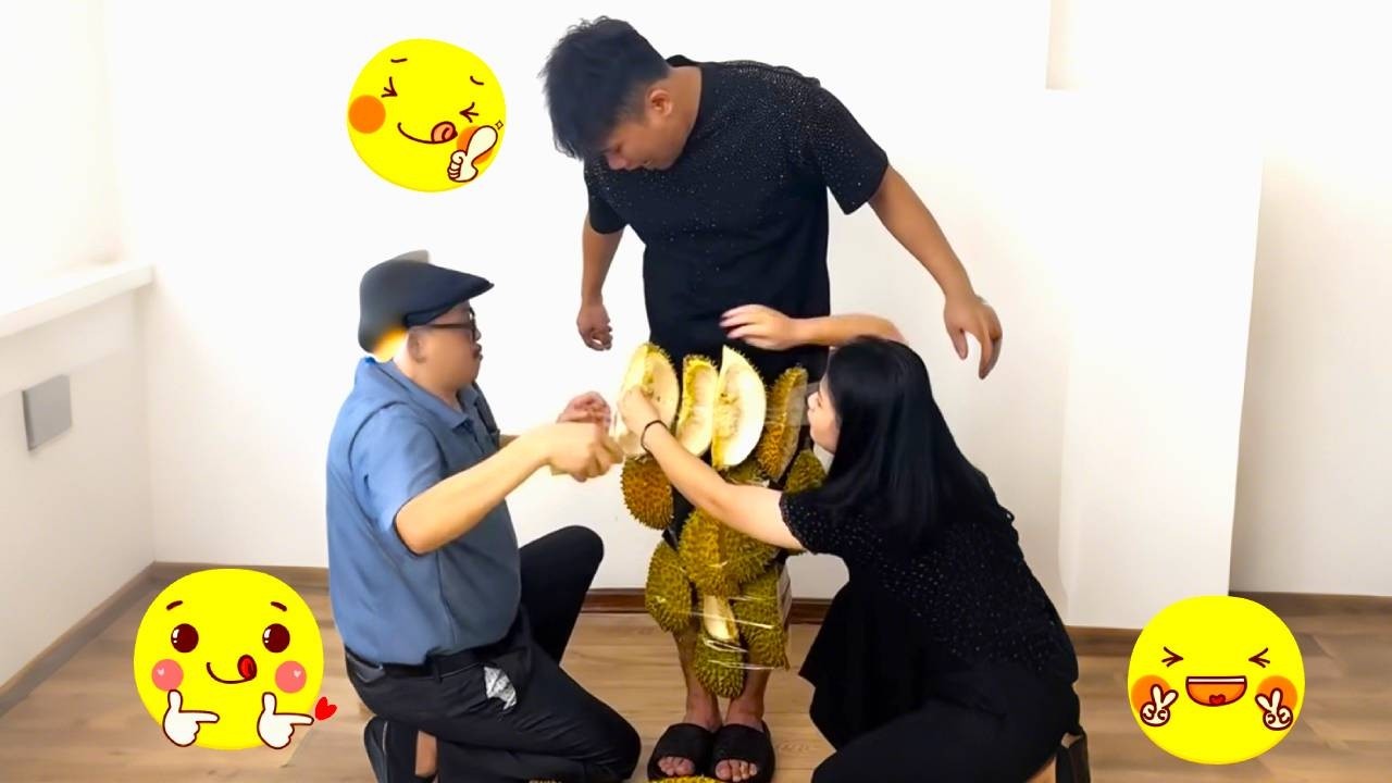 倒霉泰哥：泰哥身上居然長榴槤？老姐和老爸高興壞了！ #家庭搞笑 #funny #搞笑 #搞笑段子 #comedy