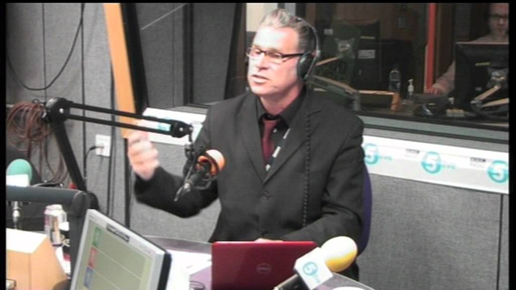 Cars 2 reviewed by Mark Kermode