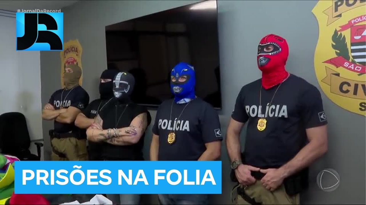 Policiais se fantasiam para prender suspeitos nos blocos de Carnaval de SP