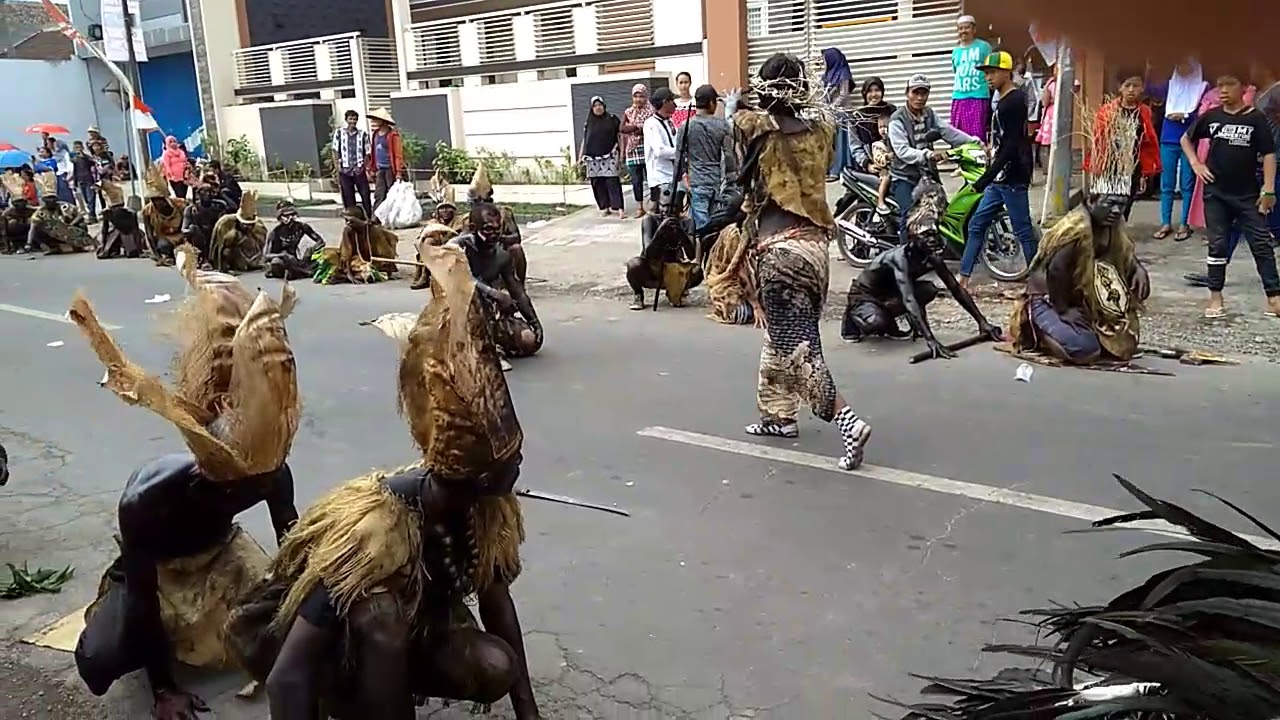 Karnaval Kalisat 2017 : Peserta Paling Atraktif