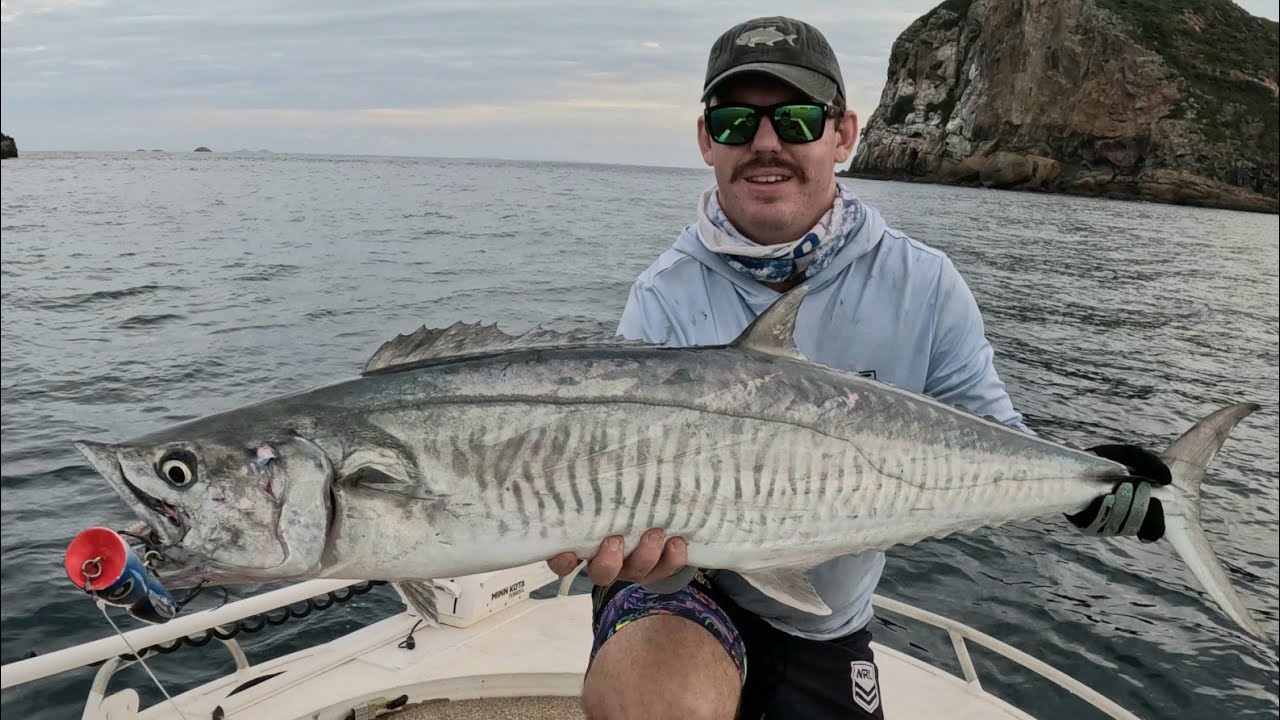 Island Topwater Fishing for GTs, Spannish Mackerel and Queenfish. Night time Nannagai