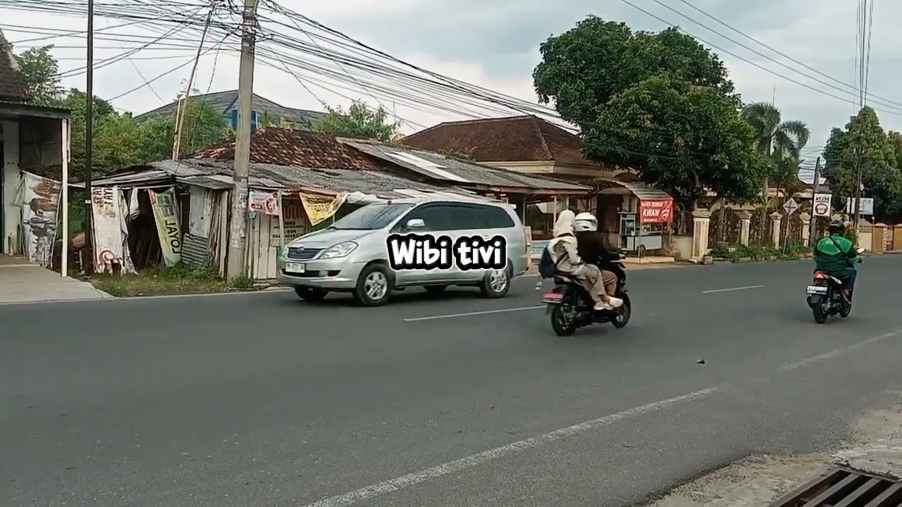 RELAXING STREET TRAFFIC FOR SLEEPING - ASMR METRO CITY , LAMPUNG