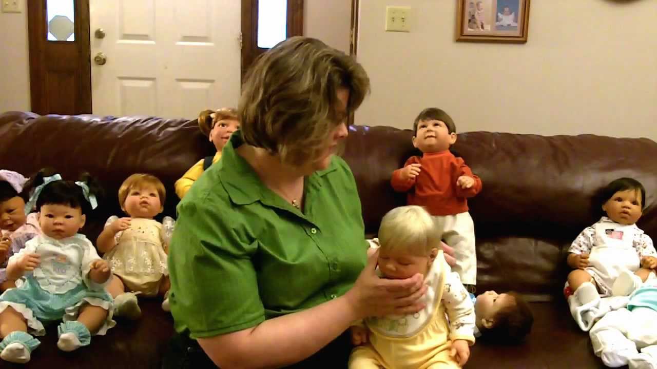 Playing with Lee Middleton Dolls