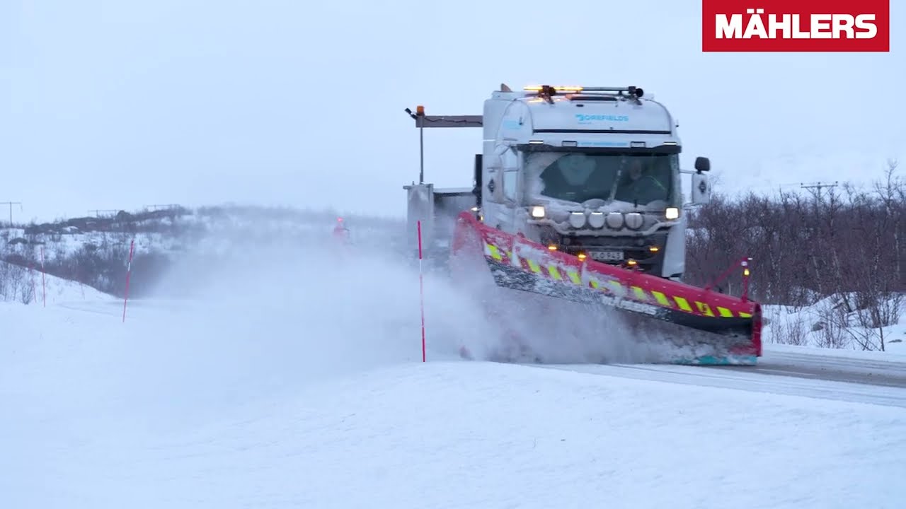 Scania R580 with Mählers Snow Plows and Grader Blade
