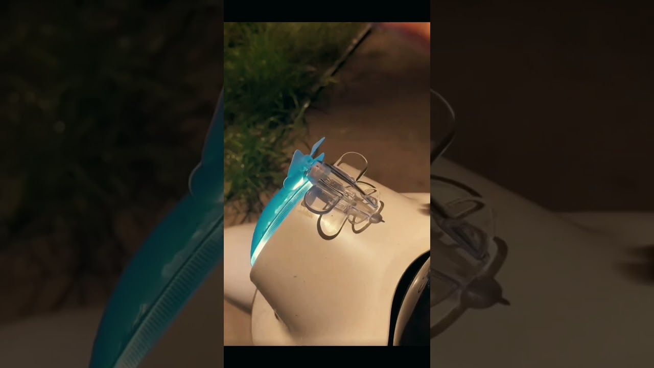 Wind-Powered LED Airplane Propeller