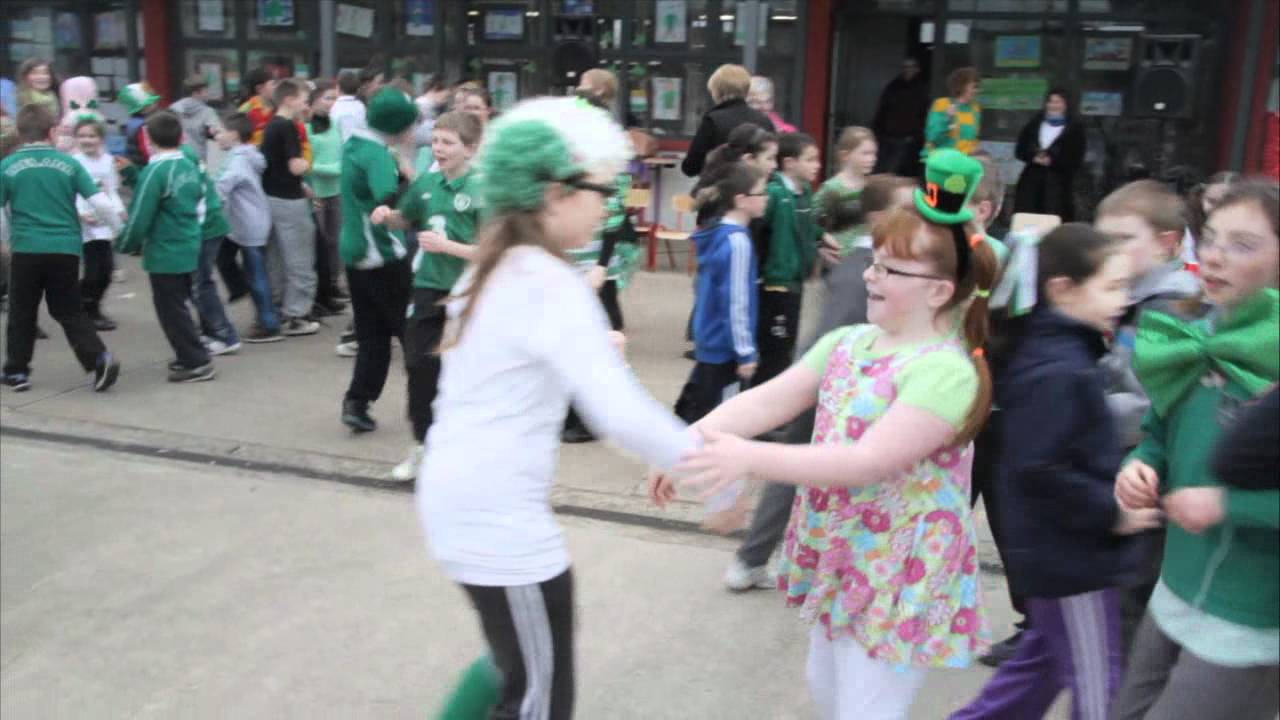 Glor Bhalana & Ballon NS warming up for Paddy's Day