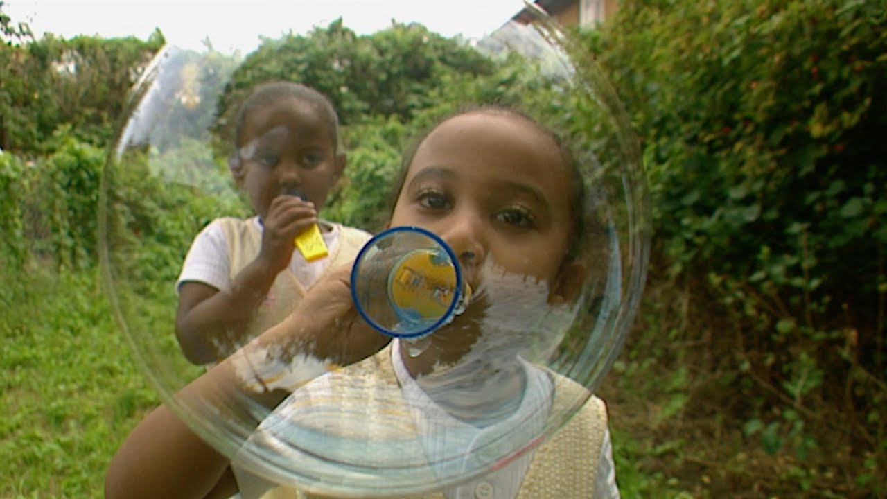 BUBBLES 🫧 Florrie helps Fimbo remember a friend | The Fimbles and Roly Mo Show Learning for Kids